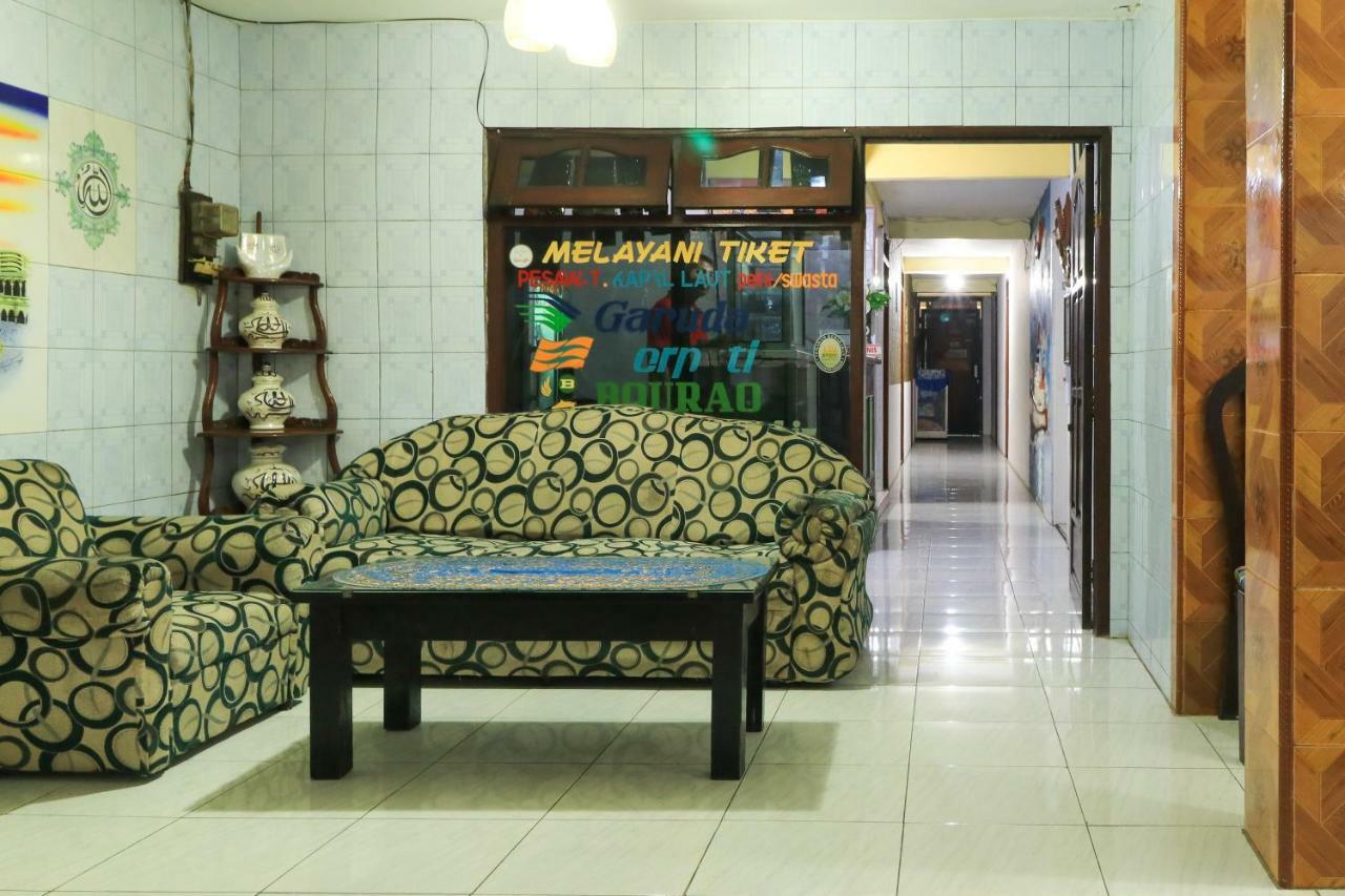 Dharmawati Homestay Syariah At Terminal Purabaya Waru Exterior foto