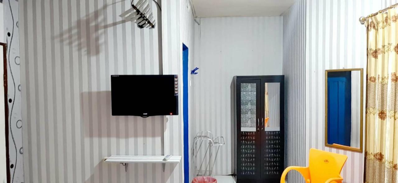 Dharmawati Homestay Syariah At Terminal Purabaya Waru Exterior foto